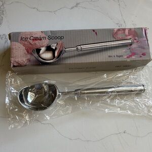 Oneida Silver Ice Cream Scoop